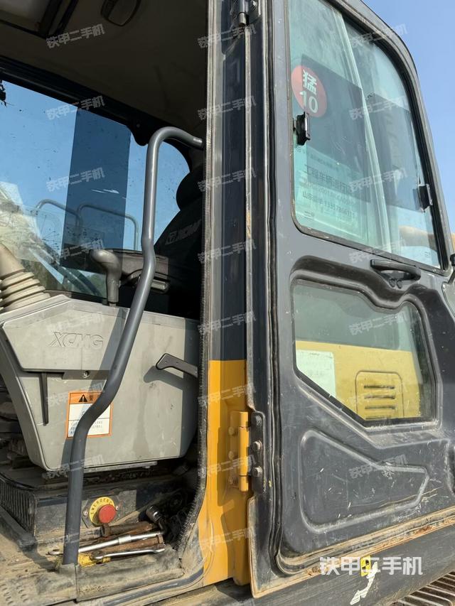 驾驶室整体（整机外观）