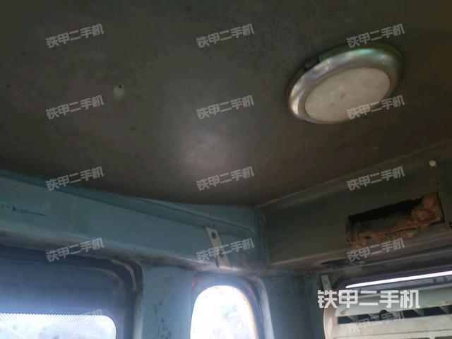 驾驶室正侧(驾驶室部分) 驾驶室正侧(驾驶室部分)