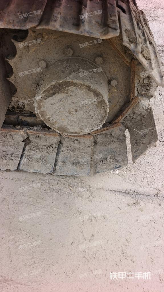 左侧行走马达盖板(行走机构) 左侧行走马达盖板(行走机构)