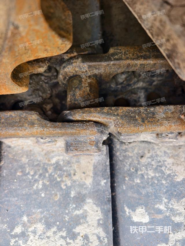 右侧行走马达盖板(行走机构) 右侧行走马达盖板(行走机构)