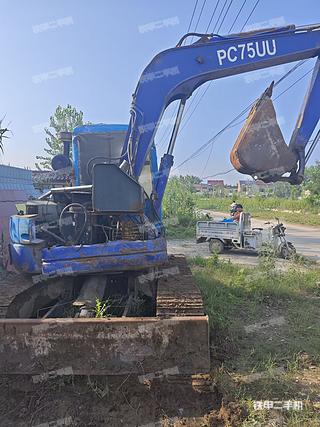 小松PC75UU-3挖掘机实拍图片