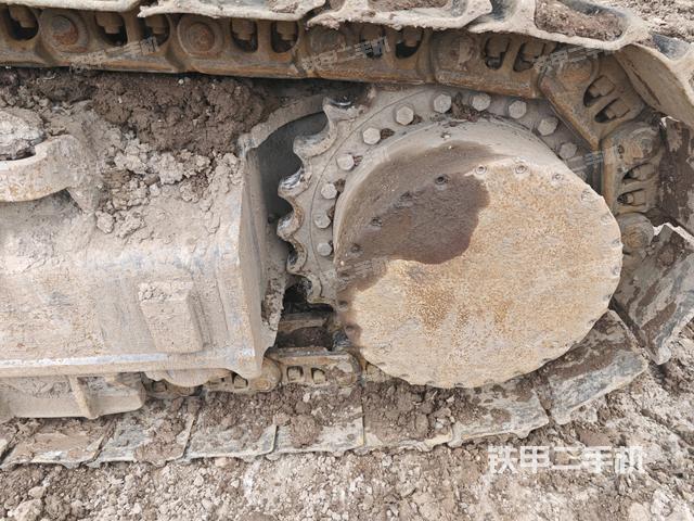 左驱动轮(行走机构) 左驱动轮(行走机构)