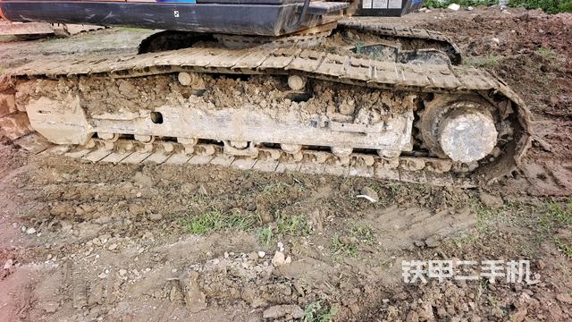 右侧履带整体（行走机构）