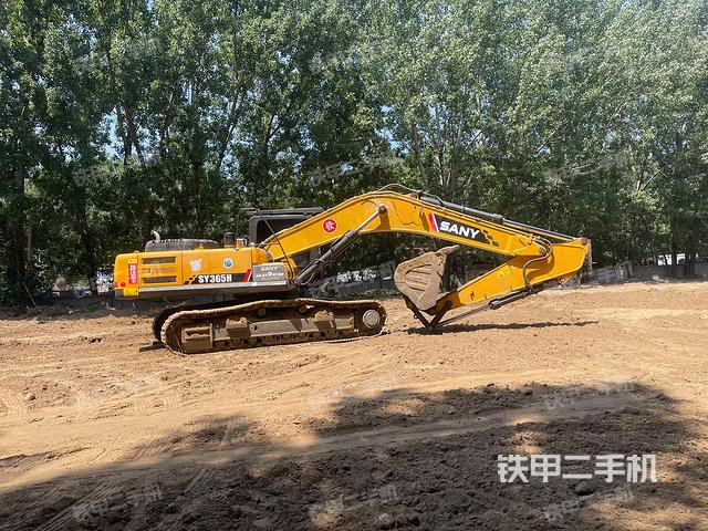 整机右后45°(整机外观) 整机右后45°(整机外观)