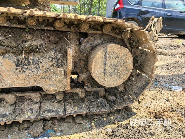 左驱动轮(行走机构) 左驱动轮(行走机构)