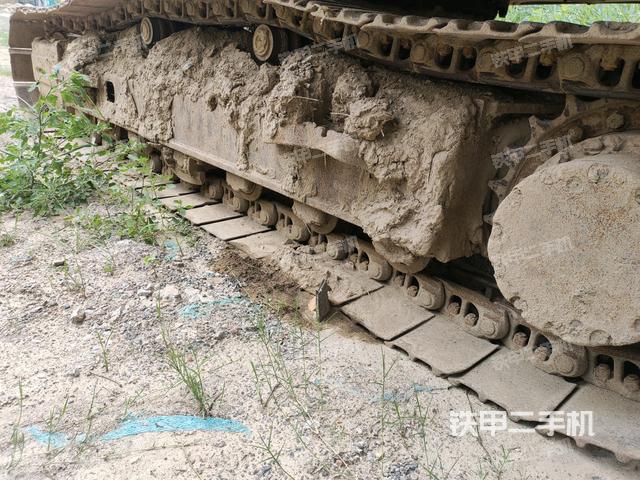 右驱动轮(行走机构) 右驱动轮(行走机构)