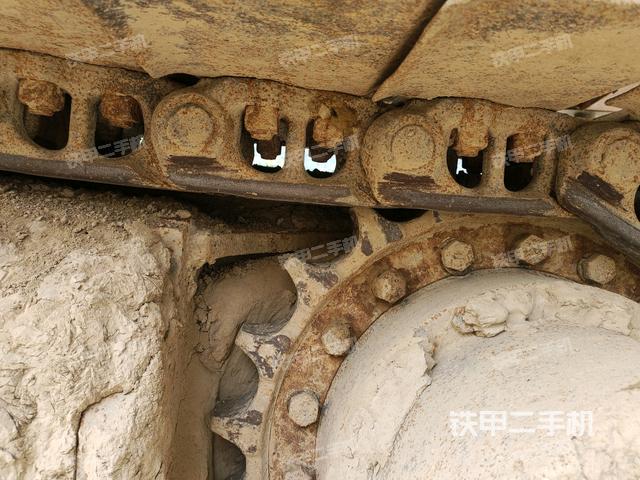 右侧行走马达盖板(行走机构) 右侧行走马达盖板(行走机构)