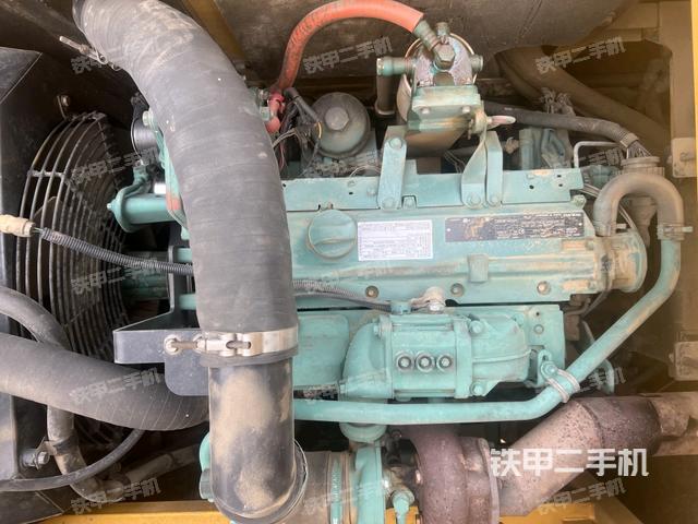 发动机整体俯视(整机外观) 发动机整体俯视(整机外观)