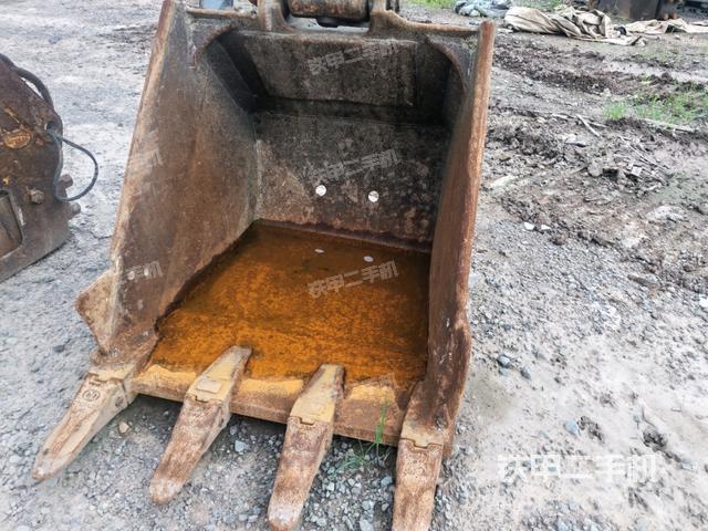 小臂整體右前（工作和回轉(zhuǎn)裝置）