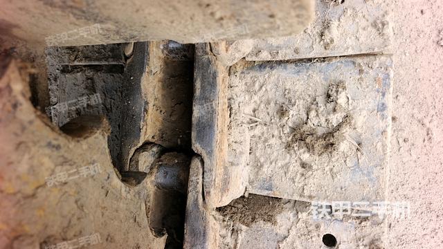 右驱动轮(行走机构) 右驱动轮(行走机构)