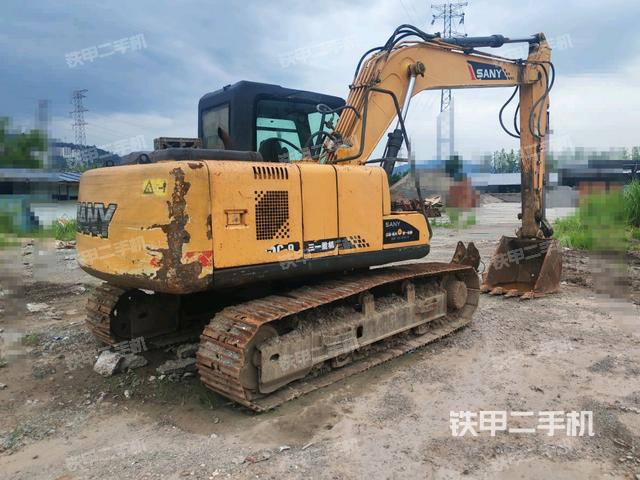 三一重工SY135C挖掘機(jī)
