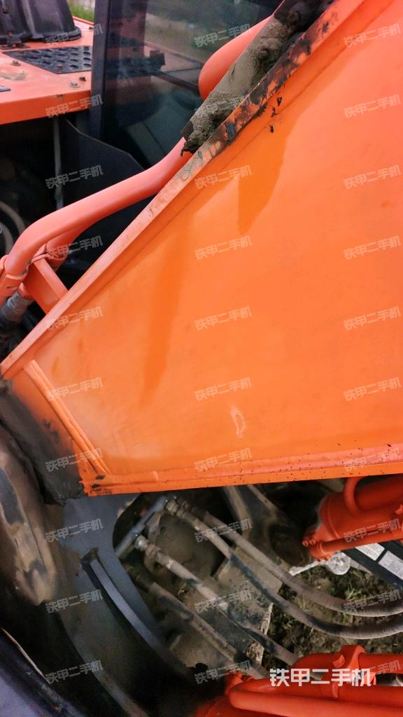 大臂根部 斜视（工作和回转装置）