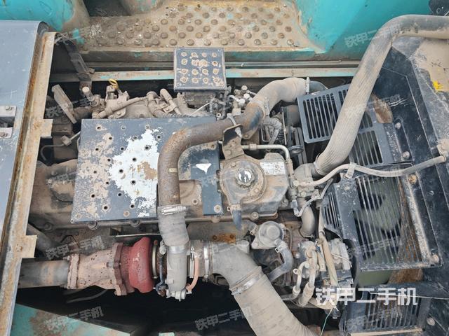 增压器特写(上车部件) 增压器特写(上车部件)