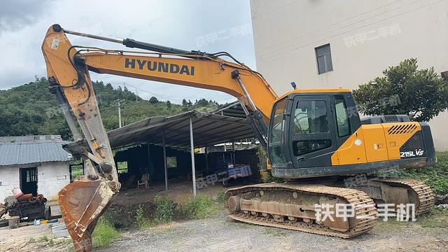 現(xiàn)代R215VS挖掘機(jī)