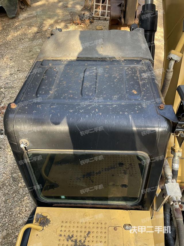 駕駛室頂部（整機(jī)外觀）