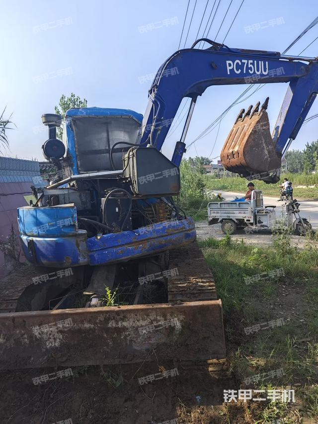 右后45(整機(jī)外觀) 右后45(整機(jī)外觀)
