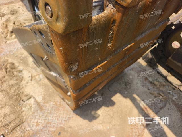 铲斗45度(工作和回转装置) 铲斗45度(工作和回转装置)