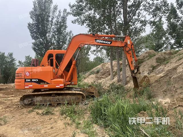 整机右后45°(整机外观) 整机右后45°(整机外观)