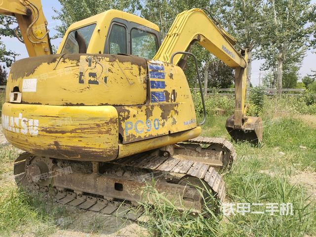 整机右后45°(整机外观) 整机右后45°(整机外观)