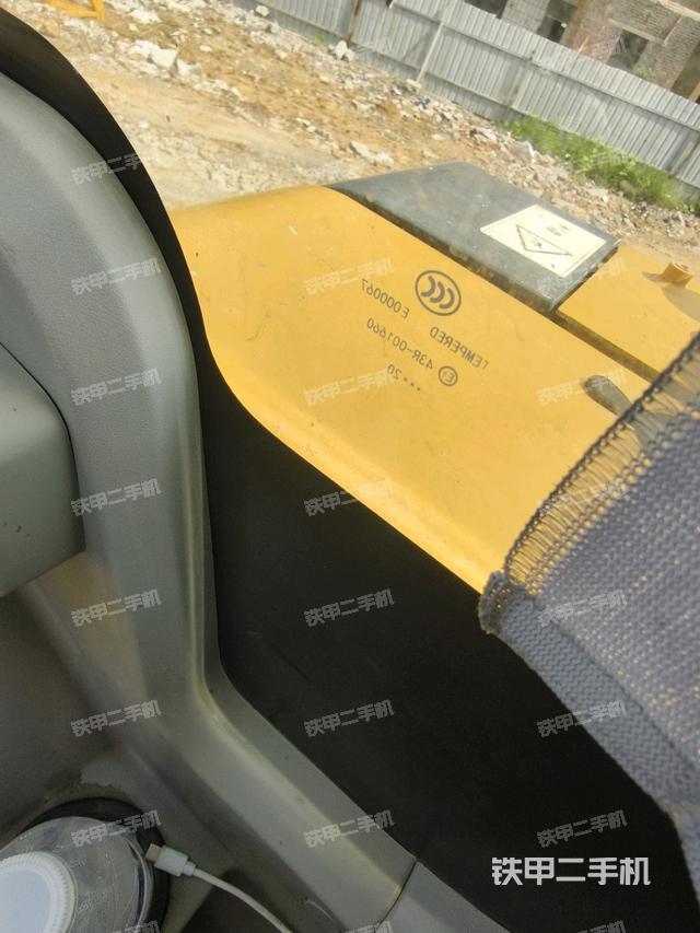 后窗玻璃角標(biāo)（駕駛室部分）