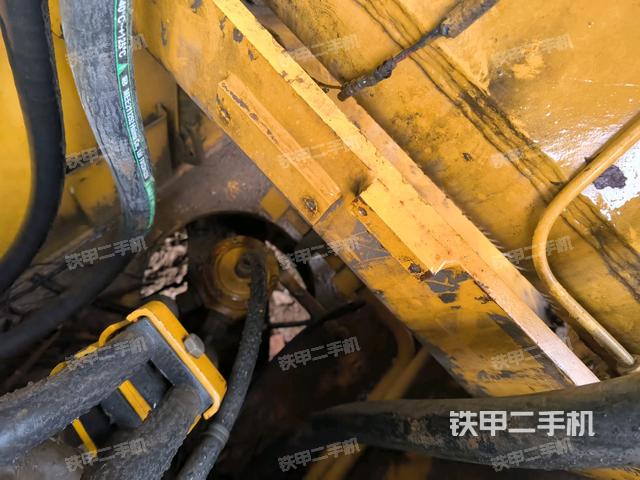 发动机室（上车部件）