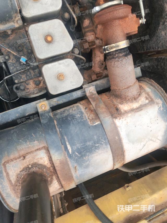 气门室盖螺丝特写(上车部件) 气门室盖螺丝特写(上车部件)