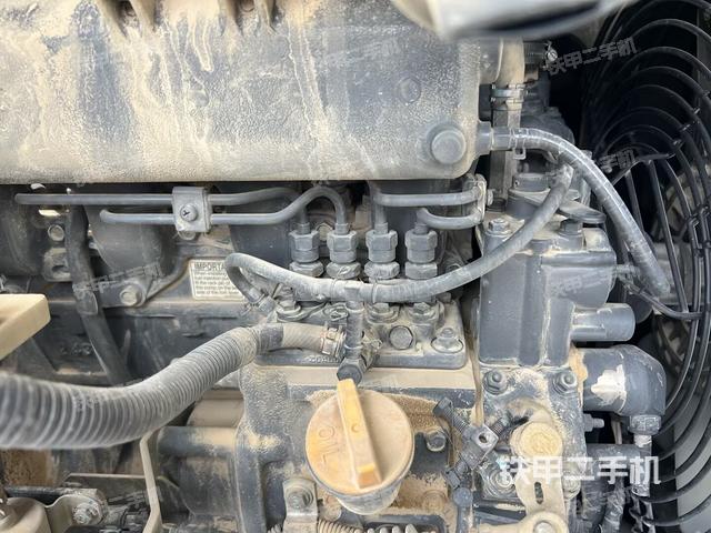 发动机整体俯视(整机外观) 发动机整体俯视(整机外观)