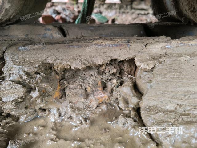 左侧履带整体 （行走机构）