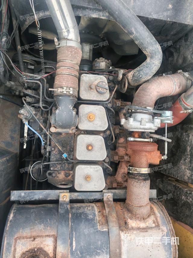 发动机室(上车部件) 发动机室(上车部件)