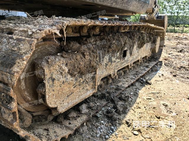 左侧履带整体 (行走机构) 左侧履带整体 (行走机构)