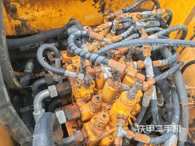 分配閥（上車部件）