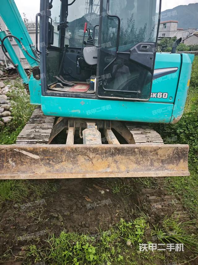 整机右后45°（整机外观）