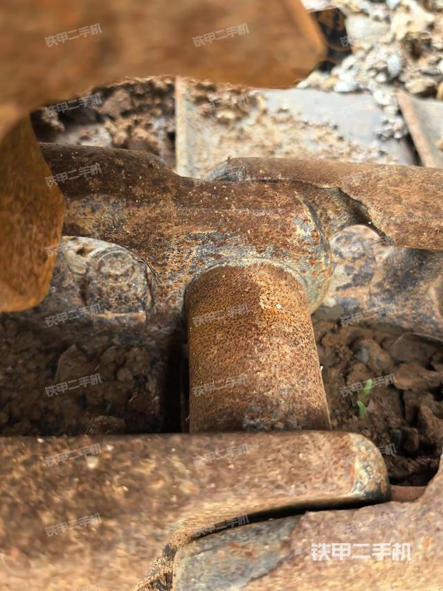 右侧行走马达盖板(行走机构) 右侧行走马达盖板(行走机构)