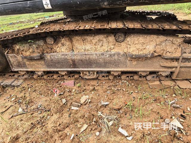 左侧履带整体 (行走机构) 左侧履带整体 (行走机构)