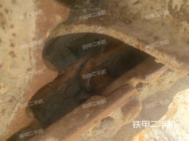 右側(cè)行走馬達蓋板（行走機構(gòu)）