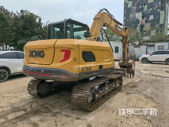 整机右后45°(整机外观) 整机右后45°(整机外观)