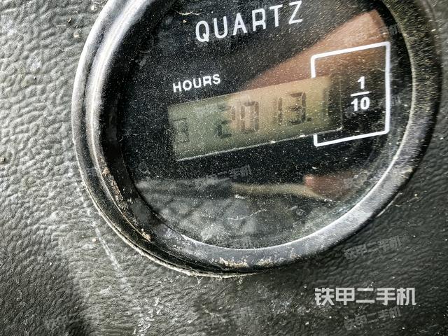 小时表(驾驶室部分) 小时表(驾驶室部分)