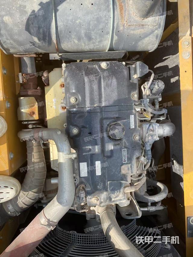 发动机整体俯视(整机外观) 发动机整体俯视(整机外观)