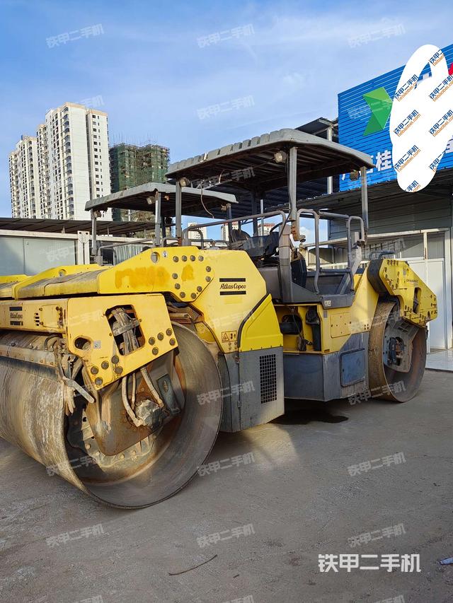 戴納派克CC5200壓路機(jī)