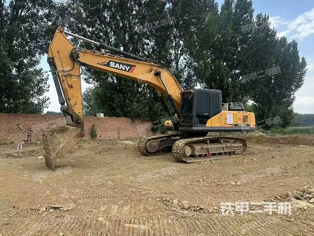 驾驶室顶部(整机外观) 驾驶室顶部(整机外观)