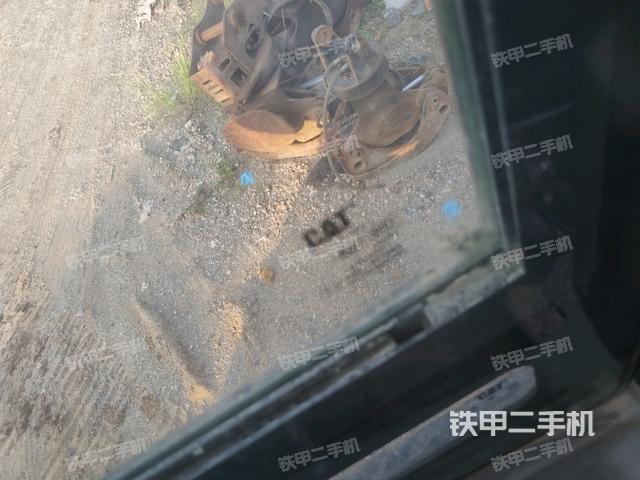 后窗玻璃角标(驾驶室部分) 后窗玻璃角标(驾驶室部分)