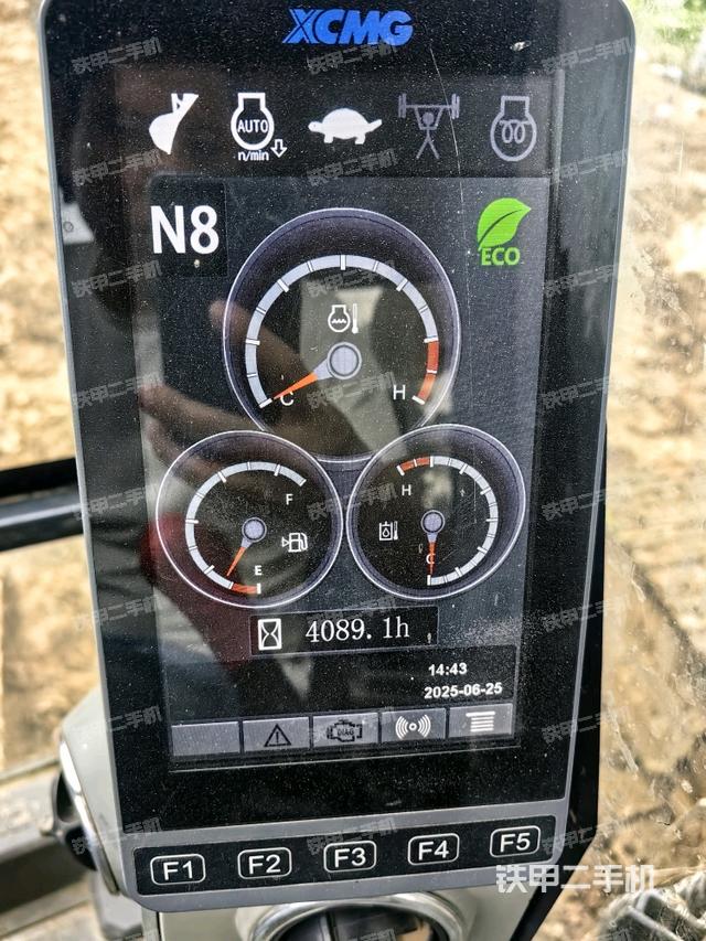 小时表(驾驶室部分) 小时表(驾驶室部分)