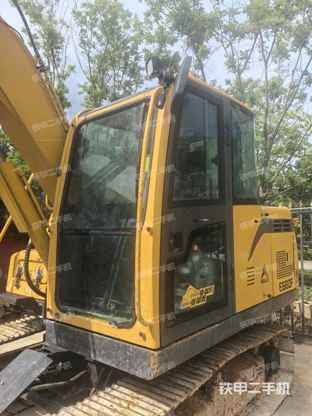 ?駕駛室正側(cè)（駕駛室部分）