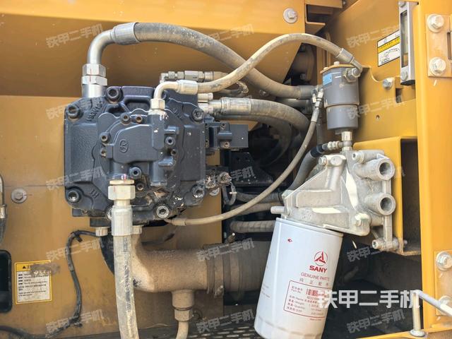 液压泵斜45 左(大件舱室) 液压泵斜45 左(大件舱室)