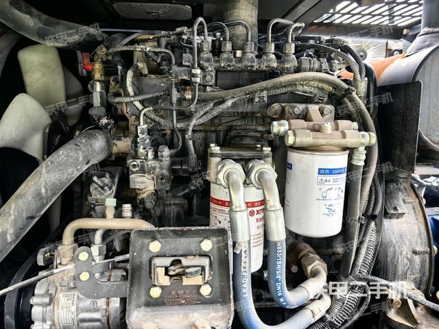 发动机室(上车部件) 发动机室(上车部件)