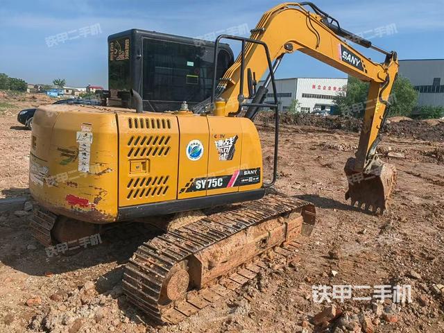 整机右后45°(整机外观) 整机右后45°(整机外观)