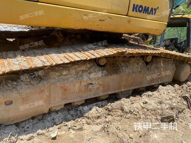 单侧履带整体(整机外观) 单侧履带整体(整机外观)