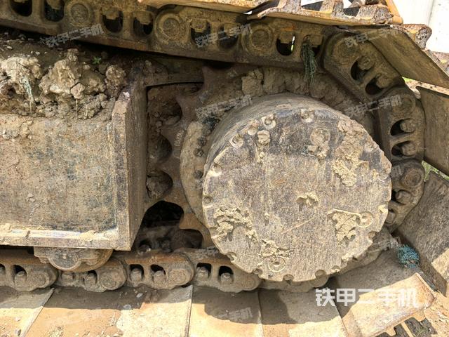 左驱动轮(行走机构) 左驱动轮(行走机构)