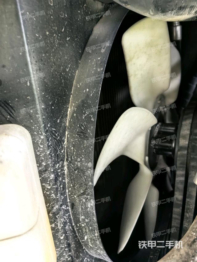 水箱+风扇特写(上车部件) 水箱+风扇特写(上车部件)