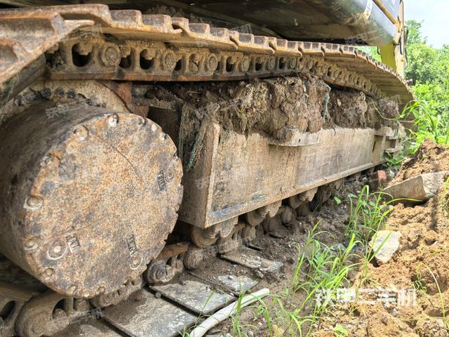 右侧履带整体(行走机构) 右侧履带整体(行走机构)